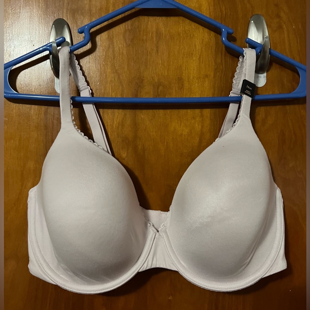 NWT, 34DD, Body By Victoria, lined perfect coverage bra, light pink